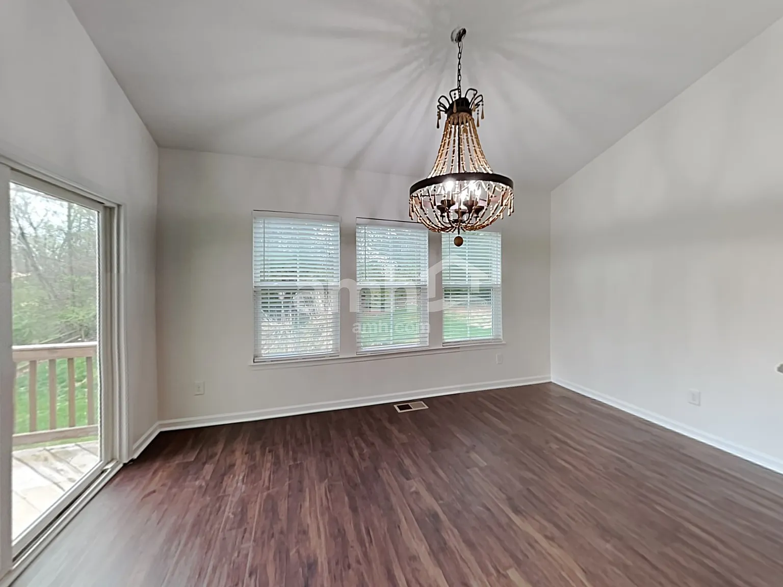 5 bed, 3.5 bath, 3294 sqft, $2,960 — Photo 4
