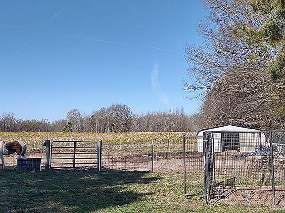 Fenced Area & Barn