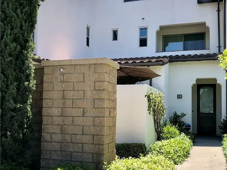 121 Tallowood — Photo 5