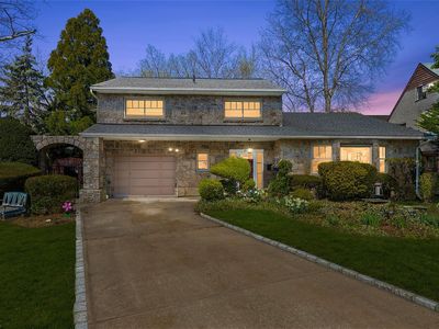 4 Oxford Place, Rockville Centre, NY, 11570