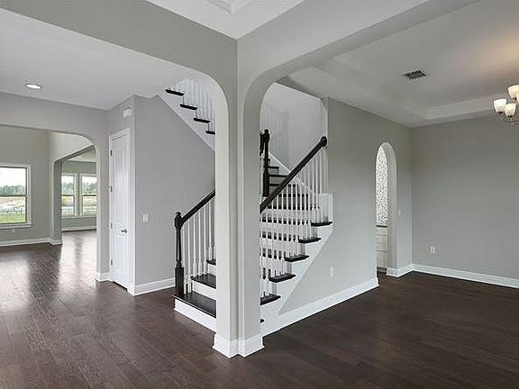3rd image of 16840 Broadwater Ave
