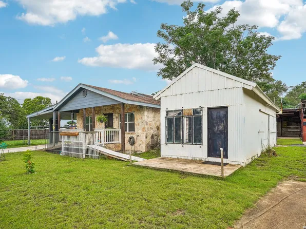 4229 & 4225 Mansion, Von Ormy, TX 78073