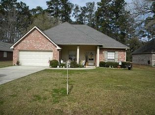 19147 Hector St, Mandeville, LA 70471
