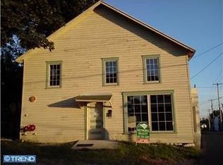 16 E Noble Ave, Shoemakersville, PA 19555