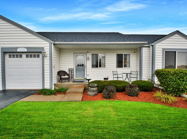 1749 Waters Edge Dr #0, Minooka, IL 60447