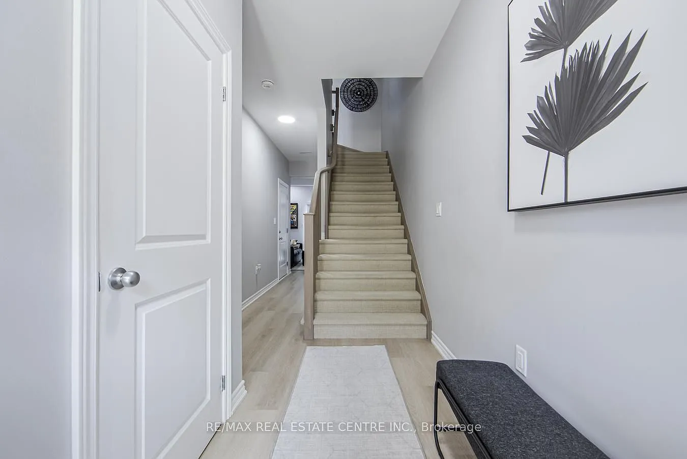 3 bed, $3,199 — Photo 4