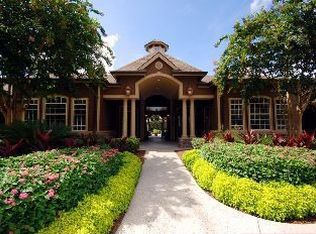 909 Penn Waller Rd, Savannah, GA 31410