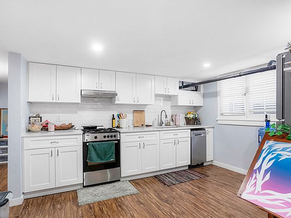 4th image of 853 N Ogden St #5