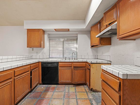 3rd image of 2626 E Avenue Q15