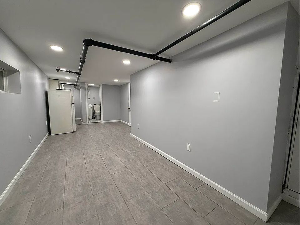 2nd image of 846 Freeman St #G2