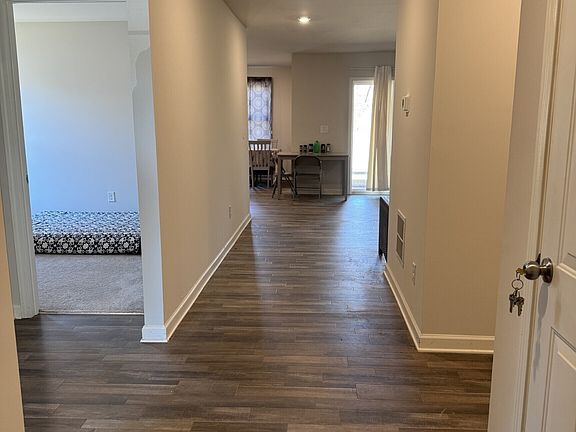 4th image of 506 Pine Meadows Ct