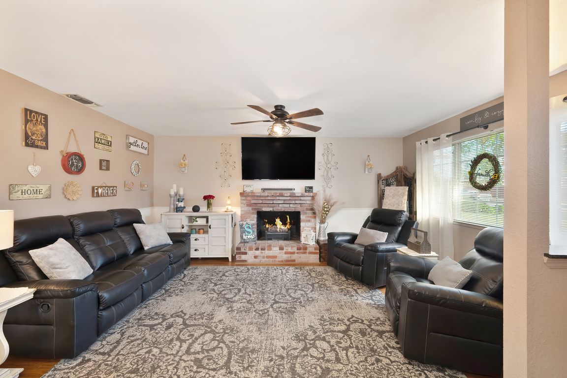 next background image