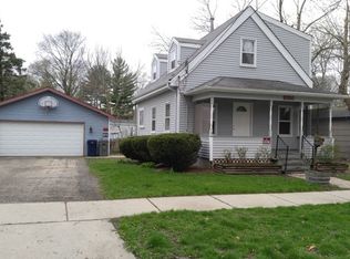 1050 Logan Ave, Elgin, IL 60120