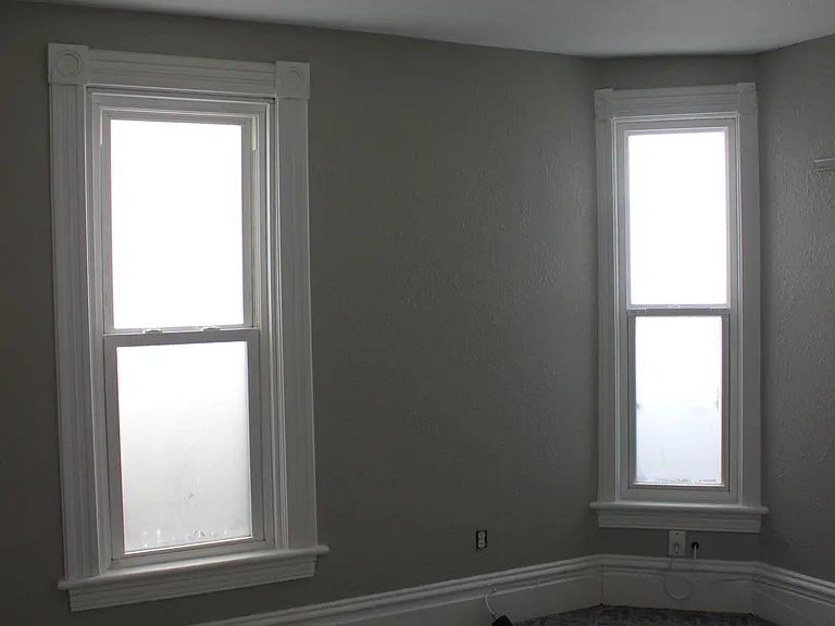 Bedroom with 2 closets