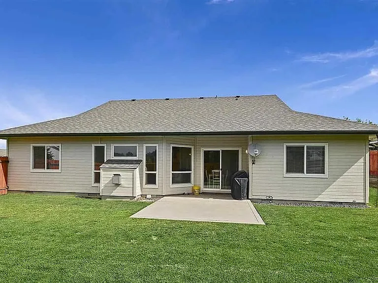 1845 E Griffon St — Photo 21