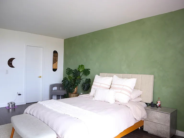 2350 NE 135th St #607 — Photo 15