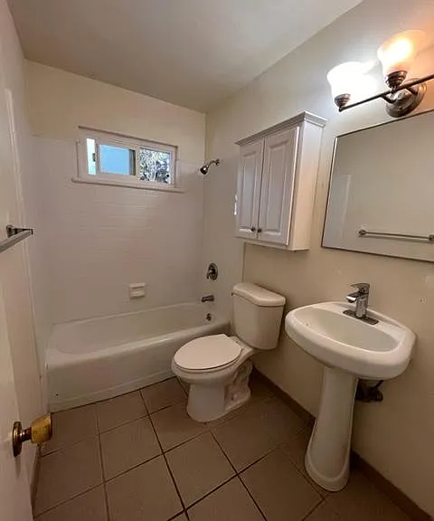 125 S L St #6 — Photo 9