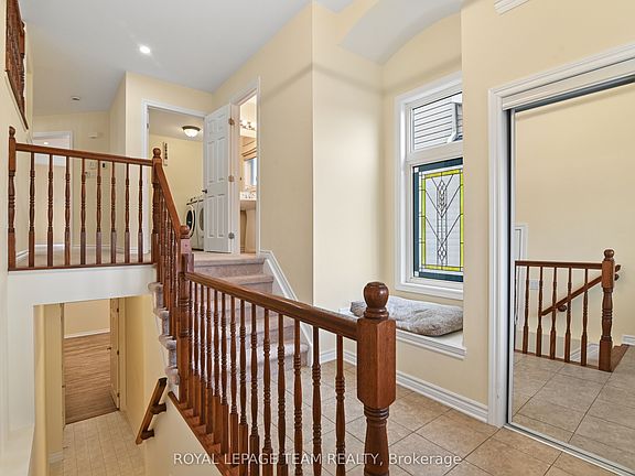 3rd image of 3566 Cambrian Rd