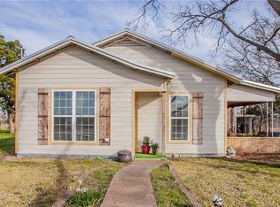 806 N Reagan St, West, TX 76691