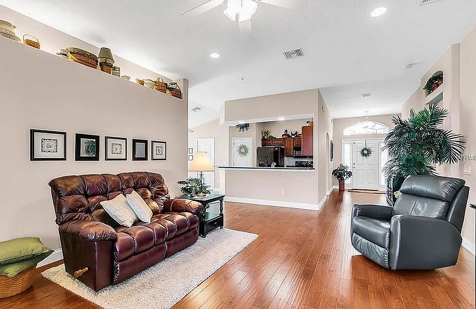 1st image of 35827 Rose Moss Ave