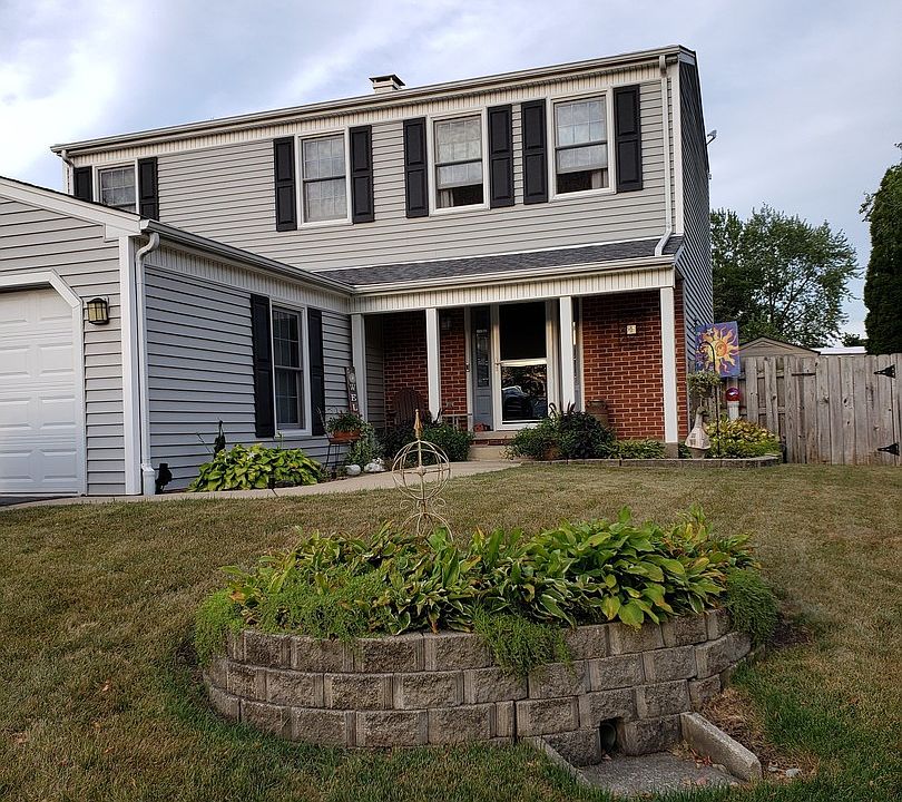 1st image of 915 Saginaw Ct