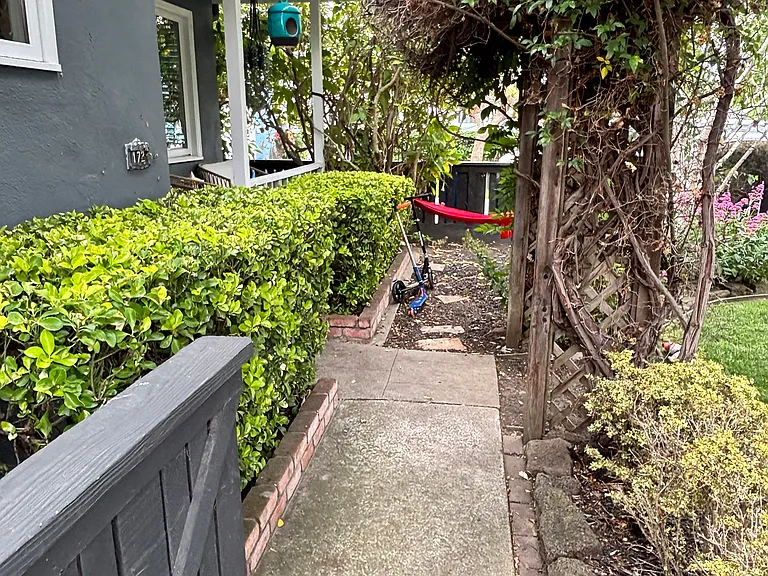 172 Wisteria Dr — Photo 45