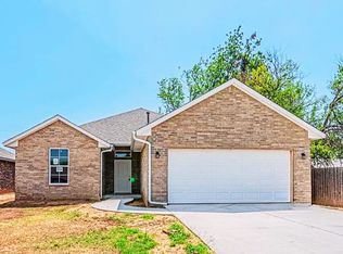 124 Cedar St, Perry, OK 73077
