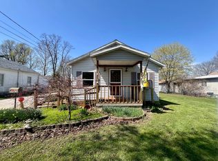 708 20th St, Charleston, IL 61920