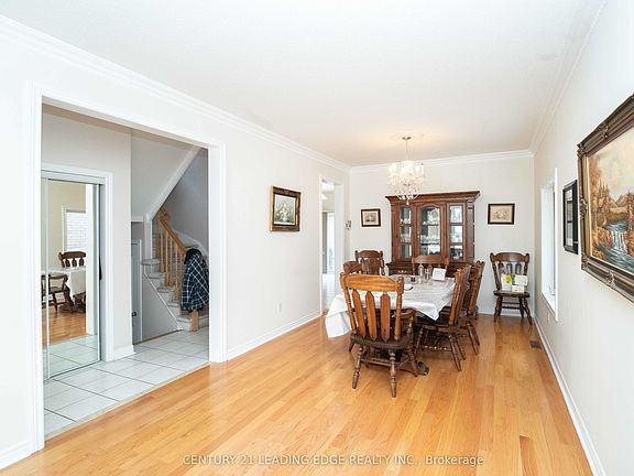 4th image of 21 Summerlea St