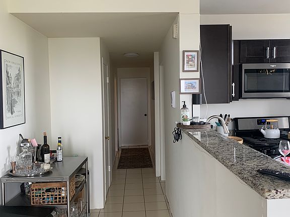 4th image of 2007 N Sheffield Ave #4