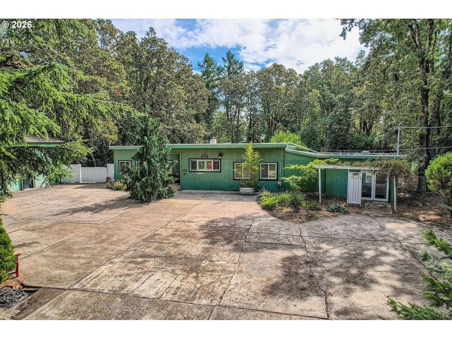 16620 SE Hampshire Ln photo 1