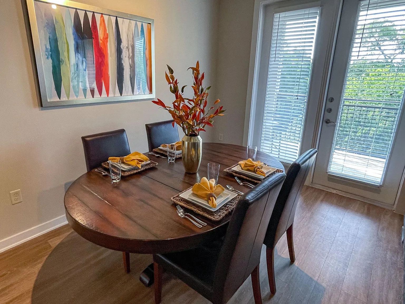 2 bed, 1296 sqft, $4,250 — Photo 4