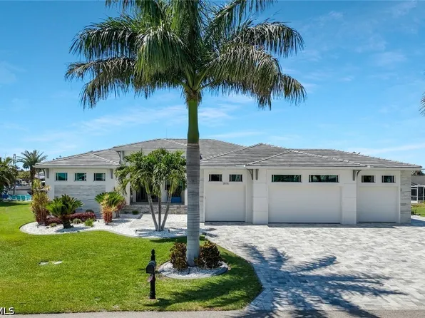 3816 SE 21st Place Cpe, Coral, FL 33904