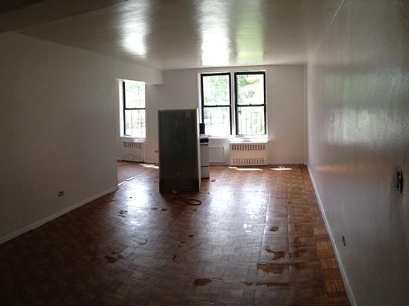 2nd image of 2700 Heath Ave