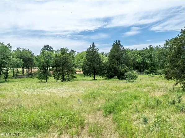 1045 Road, Muldrow, OK 74948