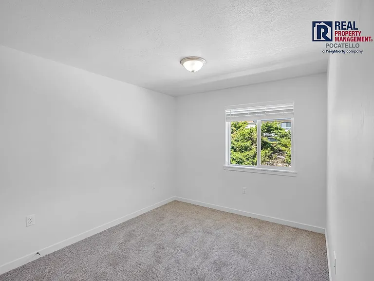 1014 W Quinn Rd #8 — Photo 15