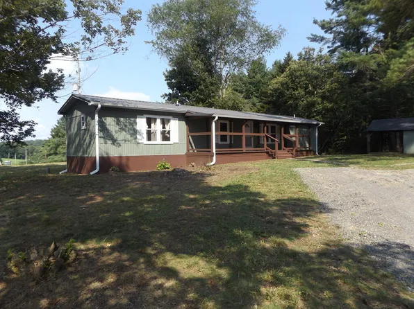 1279 Willow Shade Rd, Hillsville, VA 24343