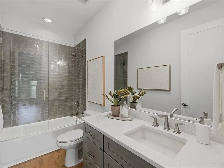 946 Highland Ave #16 — Photo 24