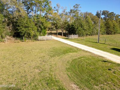 1591 River Rd, Caryville, FL, 32427