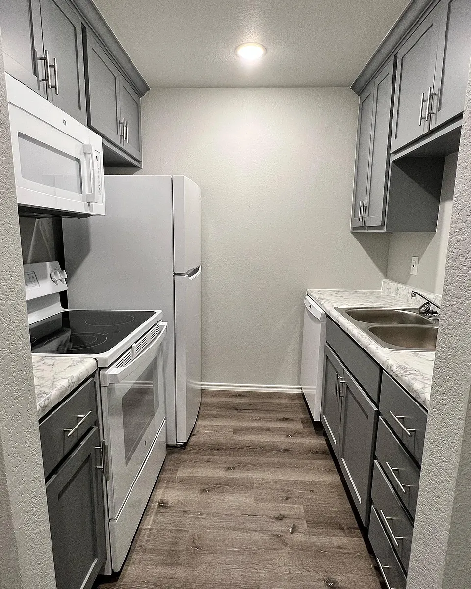 Building Photo - 310 Cates Dr #310