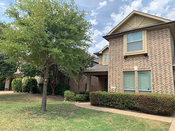 2nd image of 2405 Lynbridge Dr