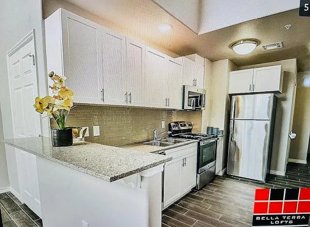 2622 SW 74th St #A — Photo 3