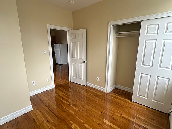 5th image of 672 Congress Ave #A