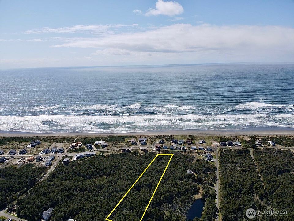 1st image of 1007 Sand Castle Lane