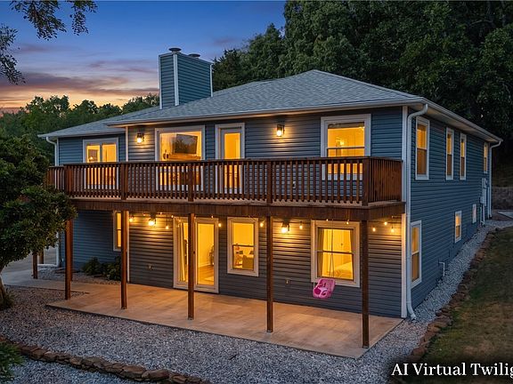 2nd image of 2841 E Hyland Park Rd