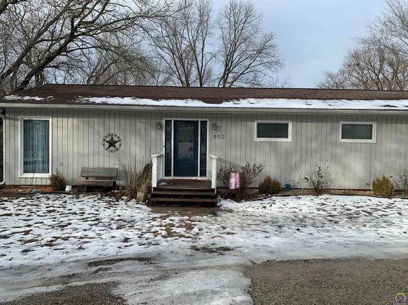 902 W 18th Ave, Emporia, KS 66801