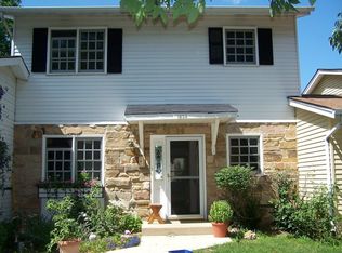 1834 Windsor Ct, Downers Grove, IL 60516