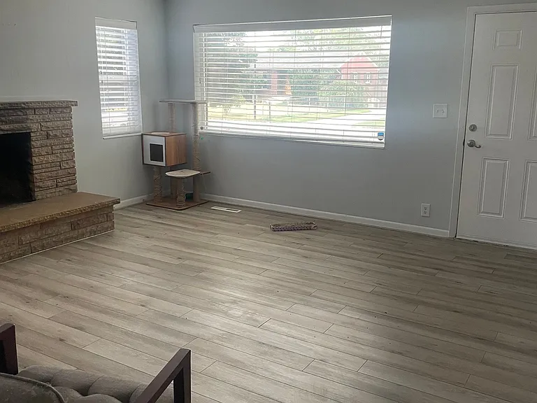 9323 S Jean Dr — Photo 3
