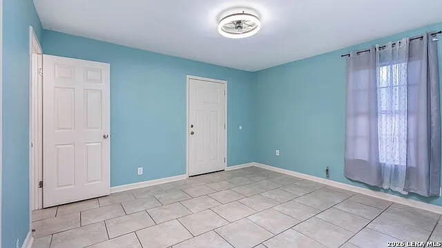 923 Whitman Ave — Photo 12