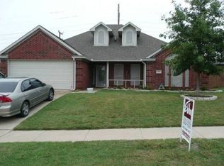 701 Whitney Dr, Midlothian, TX 76065